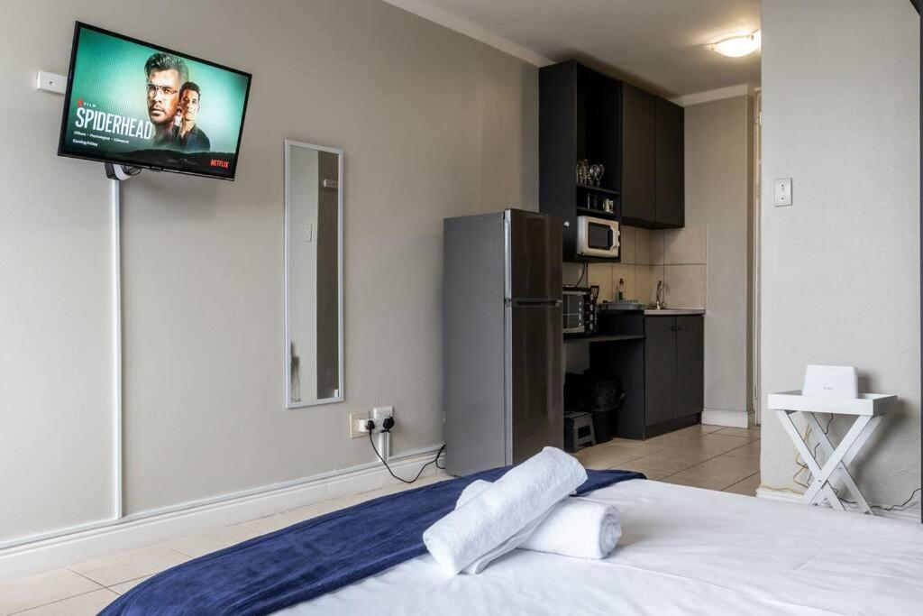 Kloof Street-heart Of The With Parking And Netflix Le Cap
