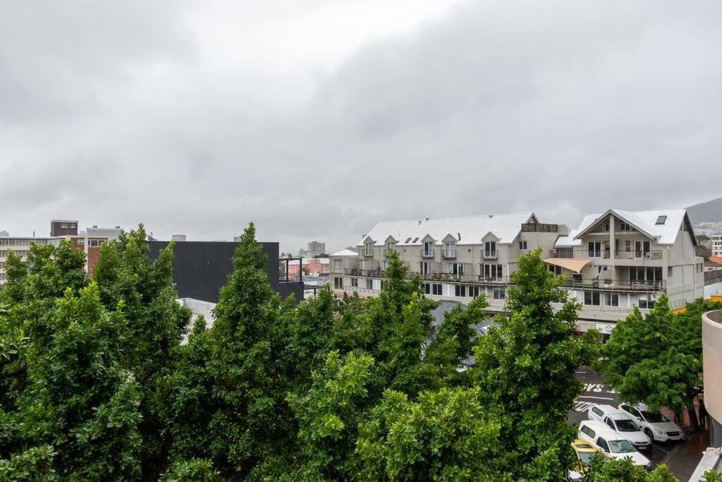 Kloof Street-heart Of The With Parking And Netflix * Le Cap
